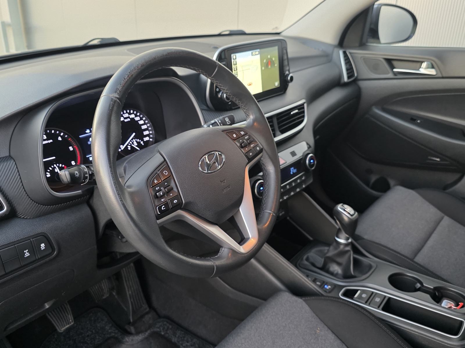 HYUNDAI TUCSON 1.6 CRDI☆4X4☆KUKA☆1.VL.☆HR.AUTO☆100 KW☆KRELL☆LED☆, fotografija 14