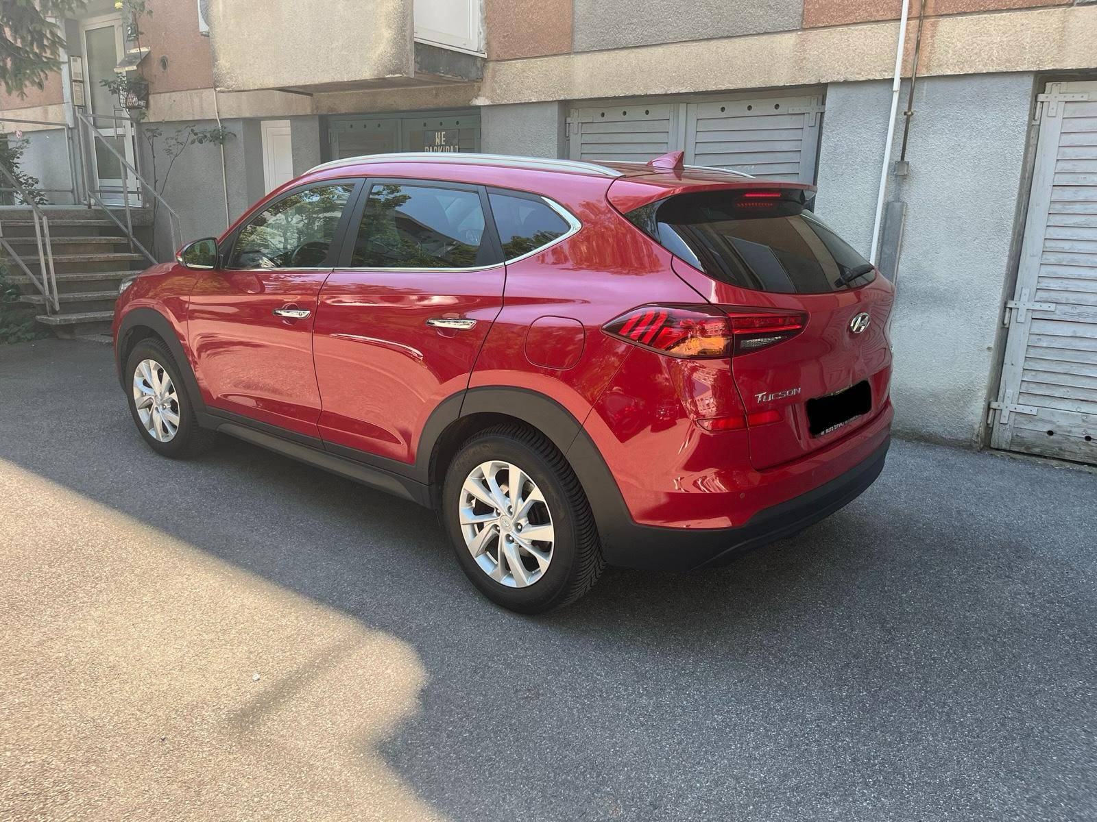 Hyundai Tucson 1,6 CRDi, automatic, Style GO NAVI plus - Prvi vlasnik, fotografija 3