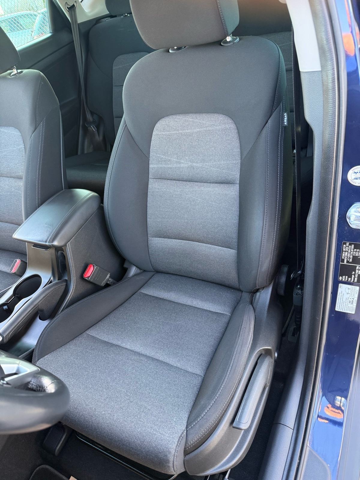 Hyundai Tucson 1,6 CRDi,Top stanje, fotografija 14