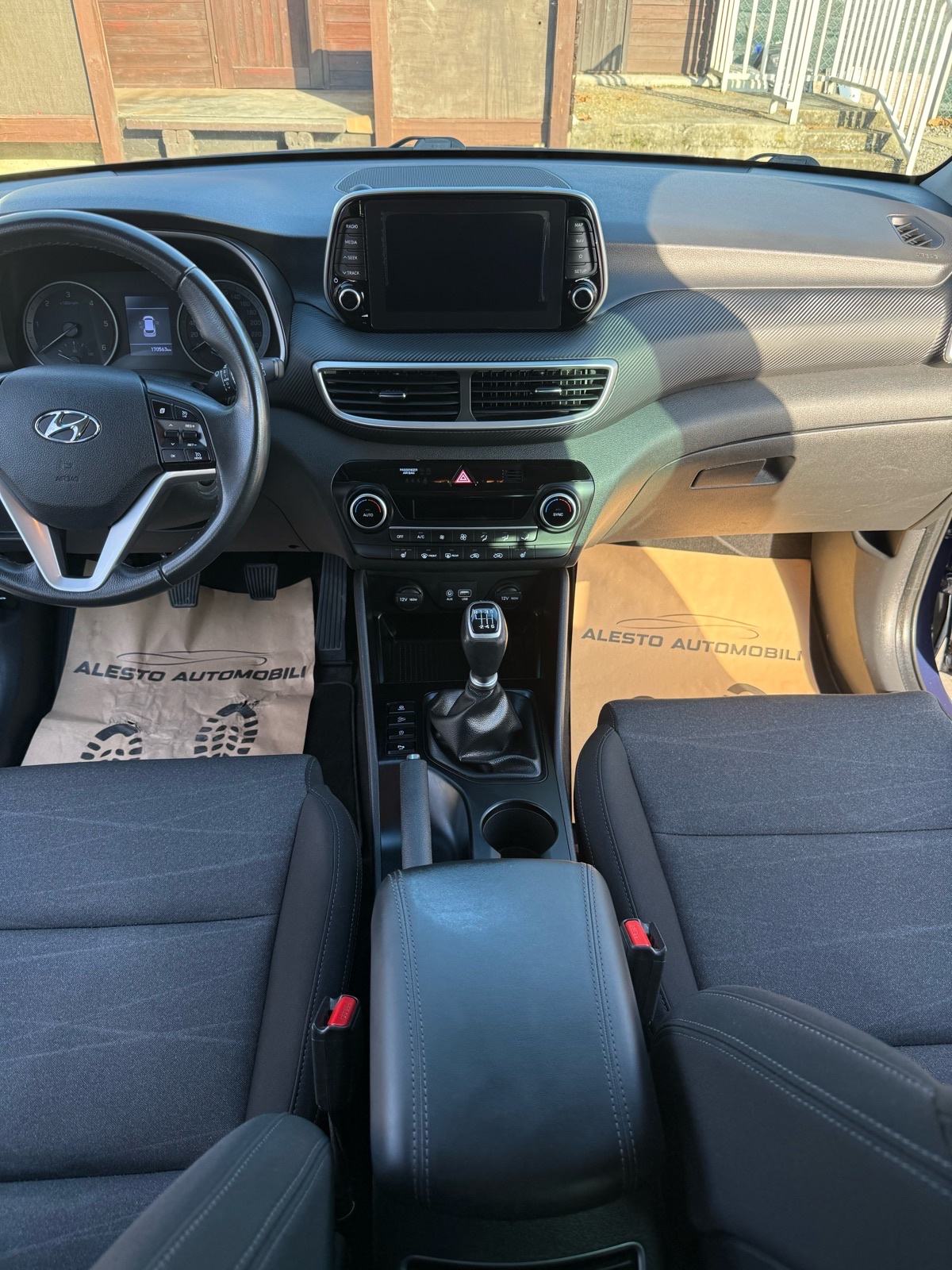 Hyundai Tucson 1,6 CRDi,Top stanje, fotografija 15
