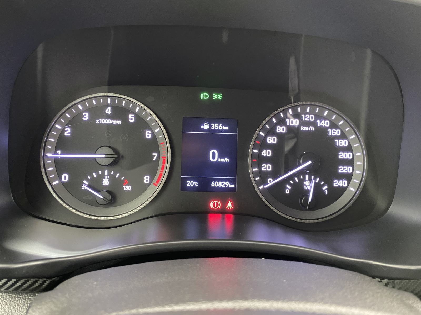 Hyundai Tucson 1.6 GDI 2WD 97kW NEMŠKI, fotografija 17