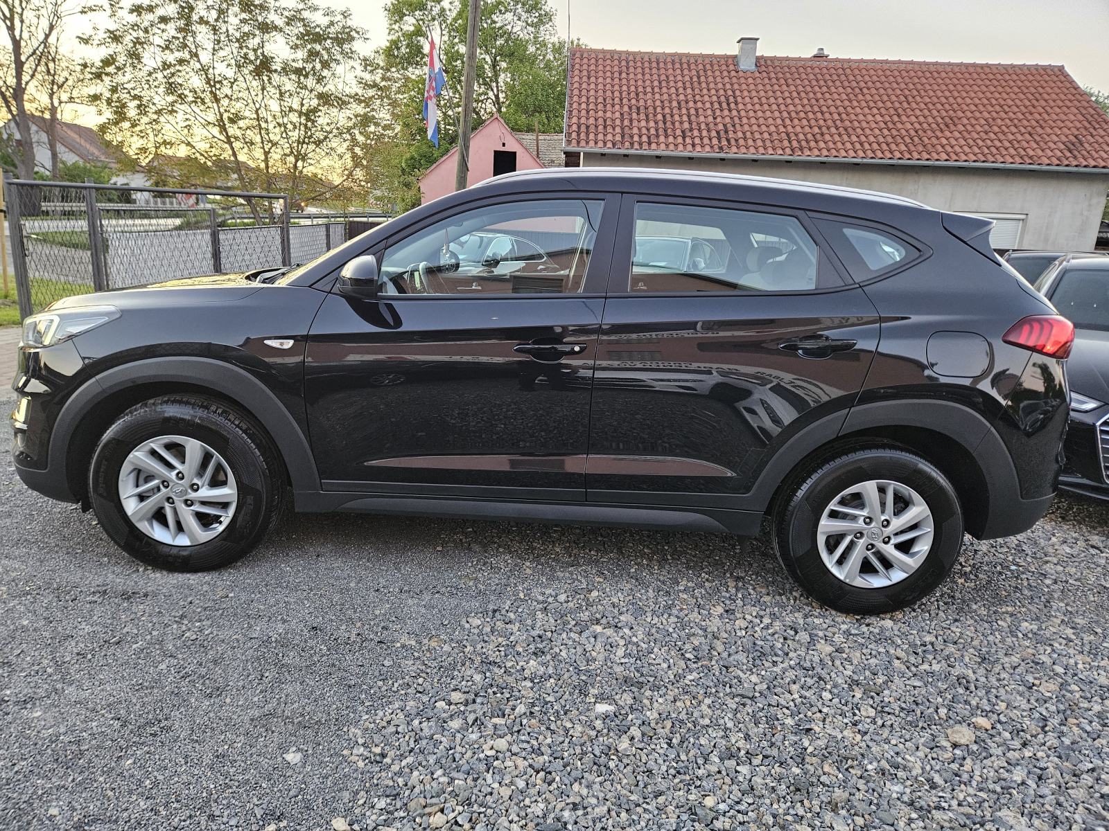 Hyundai Tucson 1,6 GDI BENZIN,LEASING BEZ UČEŠĆA I BEZ JAMACA, fotografija 3