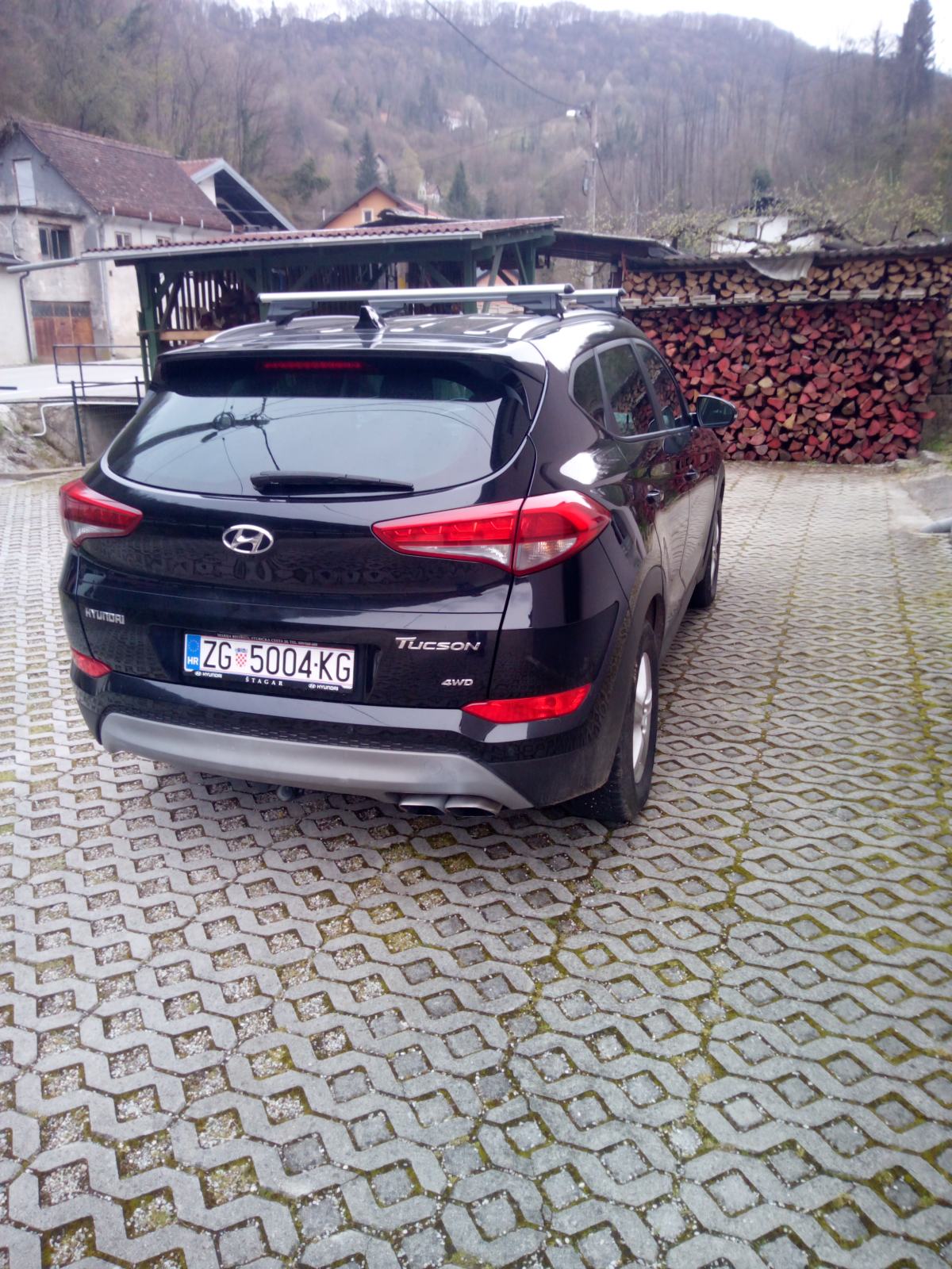 HYUNDAI TUCSON 1.6 GDT-i 4X4,, MAKSIMALNA SIGURNOSNA. I VOZNA OPREMA!,, fotografija 4
