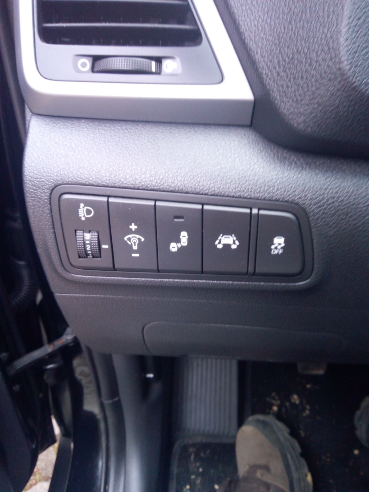 HYUNDAI TUCSON 1.6 GDT-i 4X4,, MAKSIMALNA SIGURNOSNA. I VOZNA OPREMA!,, fotografija 8
