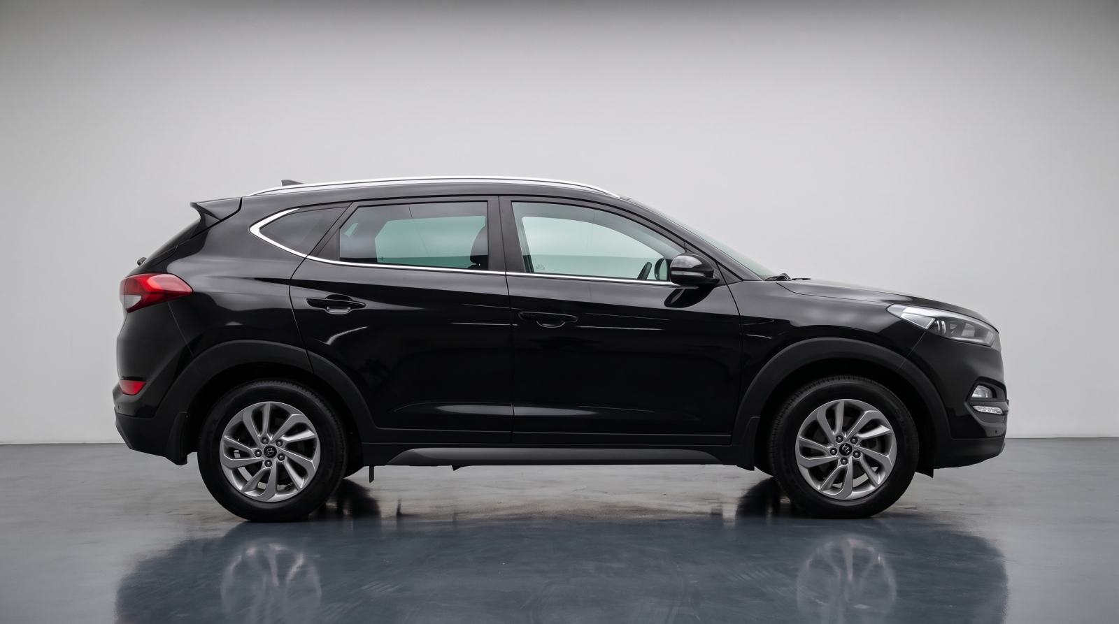 Hyundai Tucson 1,6 PREMIUM SAMO 50000 KM KAO NOV!!!!, fotografija 8
