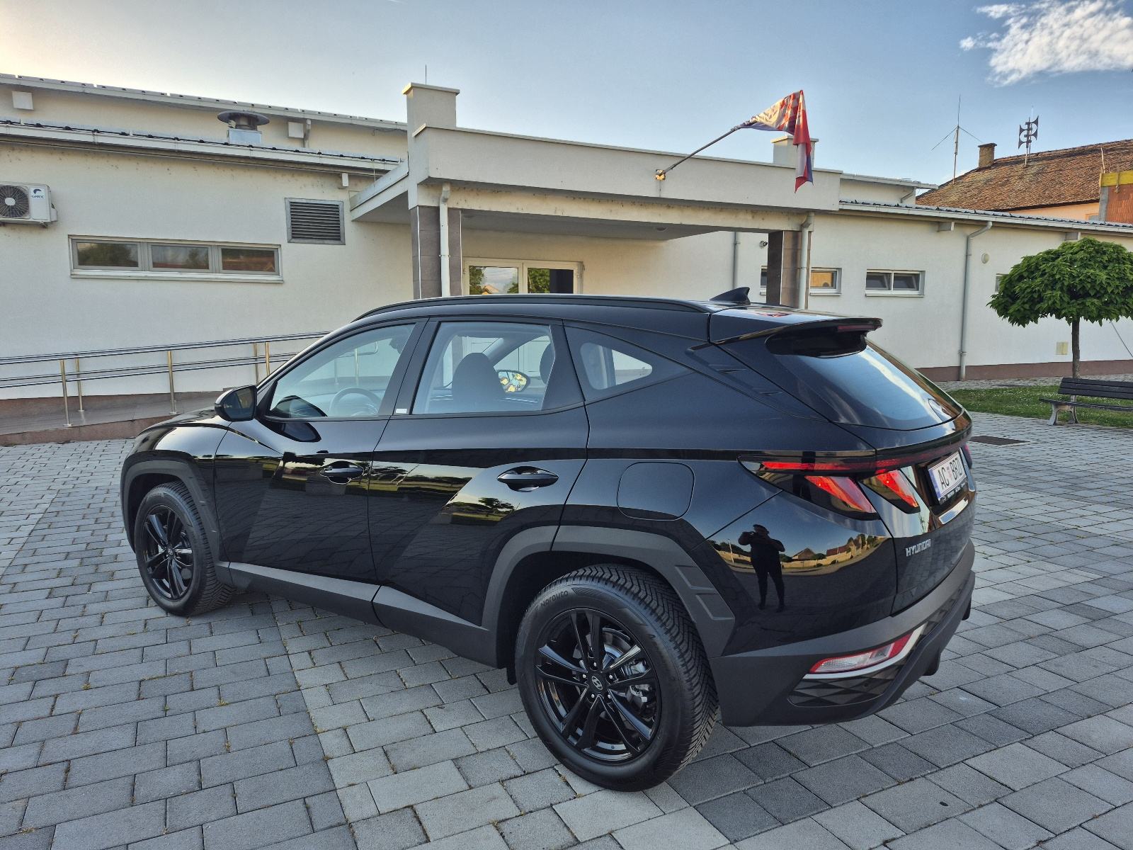 Hyundai Tucson 1,6 Benzin 110kw/150ks kamera,grijanje sjedala,senzori, fotografija 4