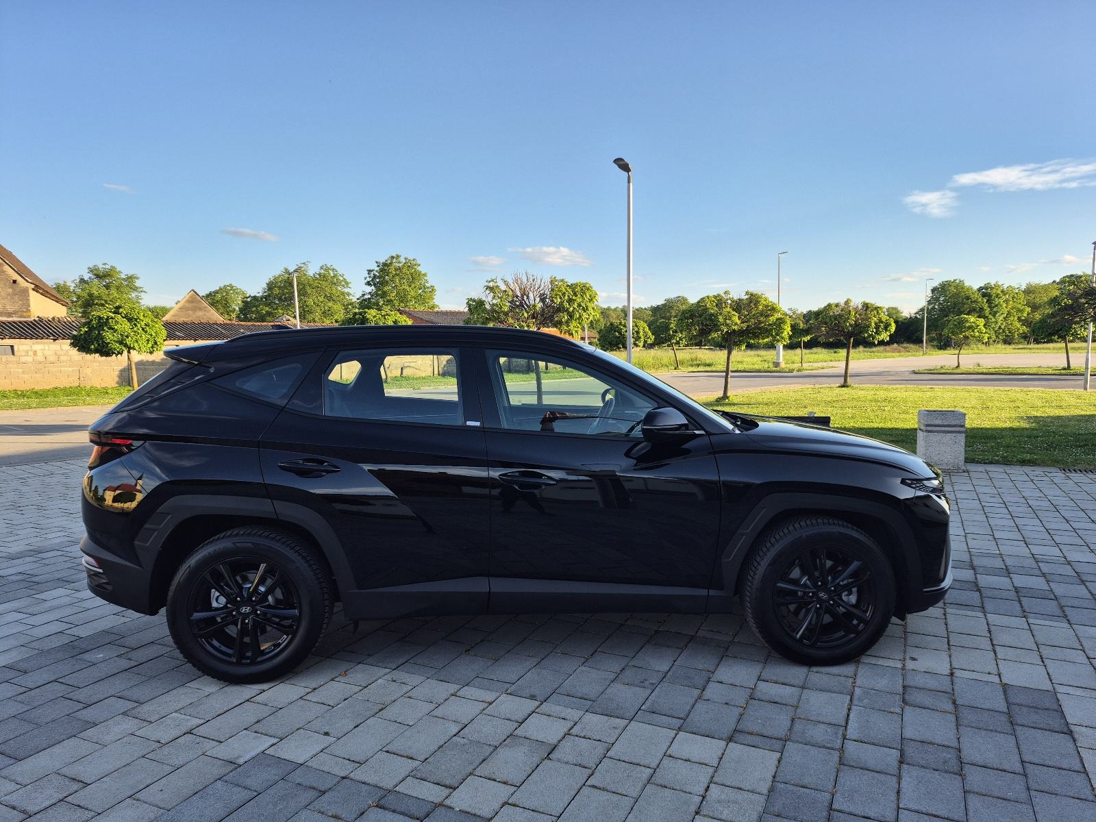 Hyundai Tucson 1,6 Benzin 110kw/150ks kamera,grijanje sjedala,senzori, fotografija 9