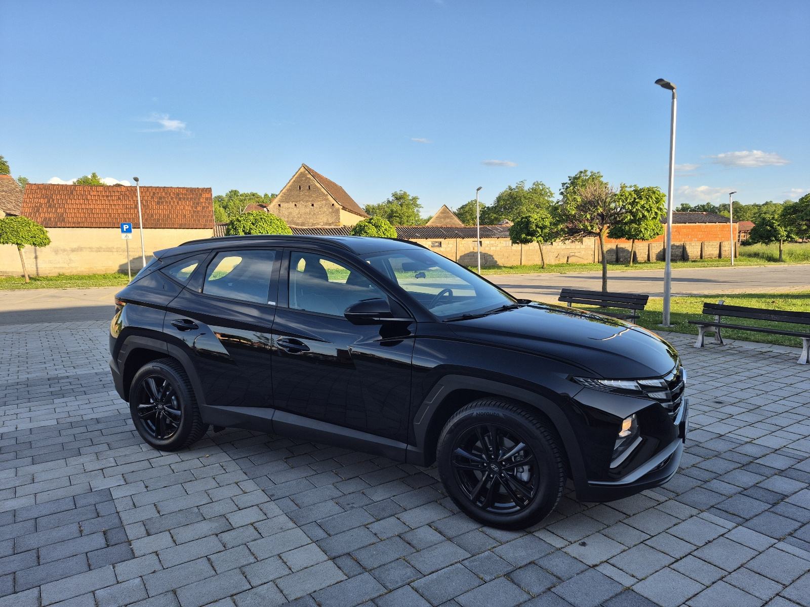Hyundai Tucson 1,6 Benzin 110kw/150ks kamera,grijanje sjedala,senzori, fotografija 10
