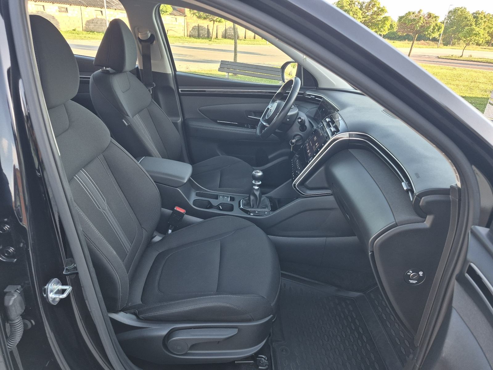 Hyundai Tucson 1,6 Benzin 110kw/150ks kamera,grijanje sjedala,senzori, fotografija 16