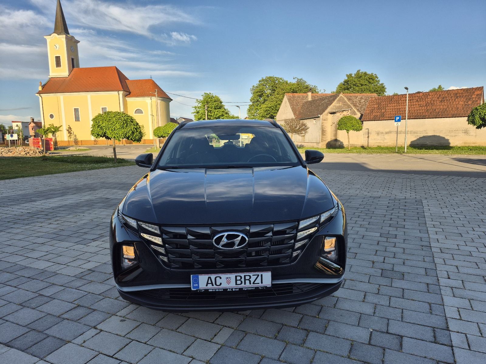Hyundai Tucson 1,6 Benzin 110kw/150ks kamera,grijanje sjedala,senzori, fotografija 12