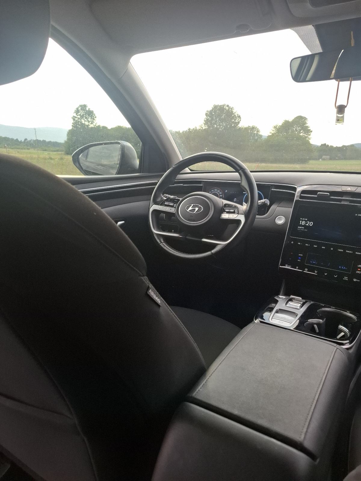 Hyundai Tucson 1.6 T-GDI automatik, fotografija 5