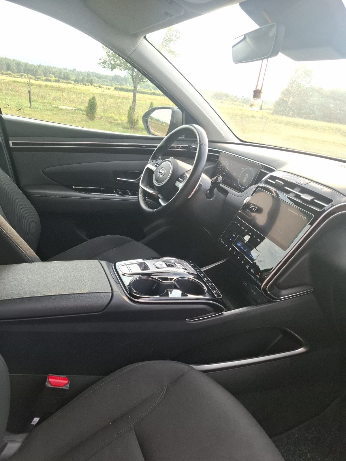 Hyundai Tucson 1.6 T-GDI automatik, fotografija 6