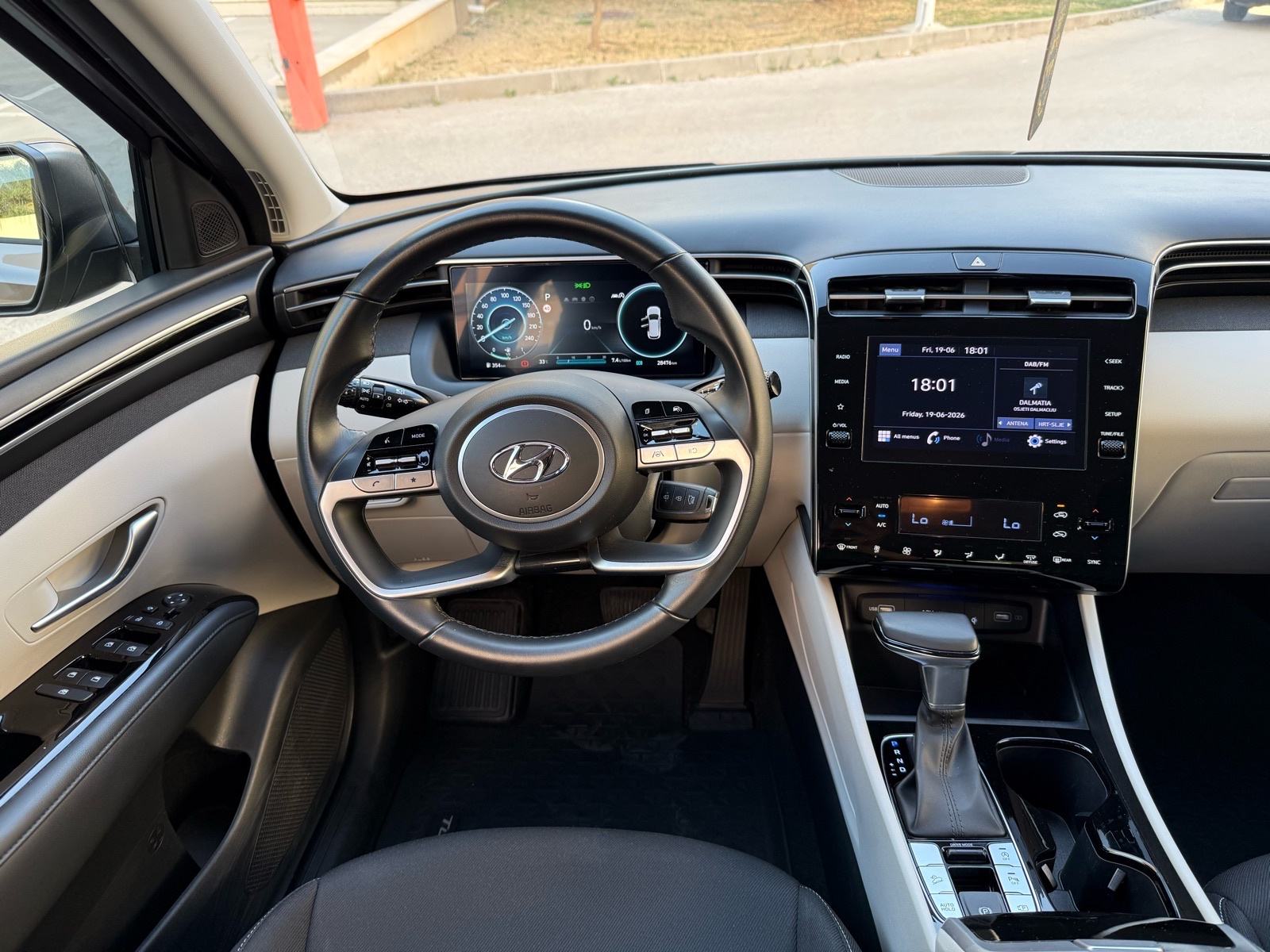 Hyundai Tucson 1,6 T-GDI Automatik, fotografija 5