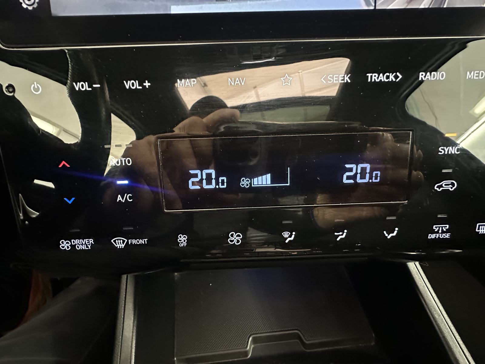 Hyundai Tucson 1.6 T-GDI PHEV PREMIUM 4WD Auto.NEMŠKI+4ALU.KAMERA, fotografija 16