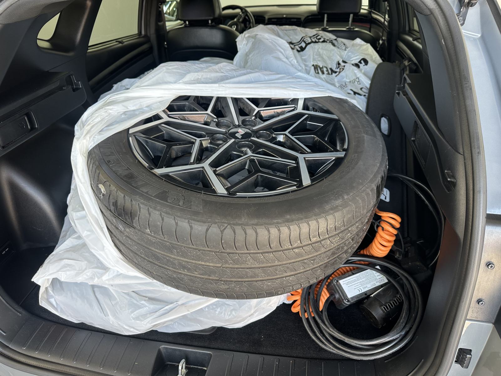 Hyundai Tucson 1.6 T-GDI PHEV PREMIUM 4WD Auto.NEMŠKI+4ALU.KAMERA, fotografija 20