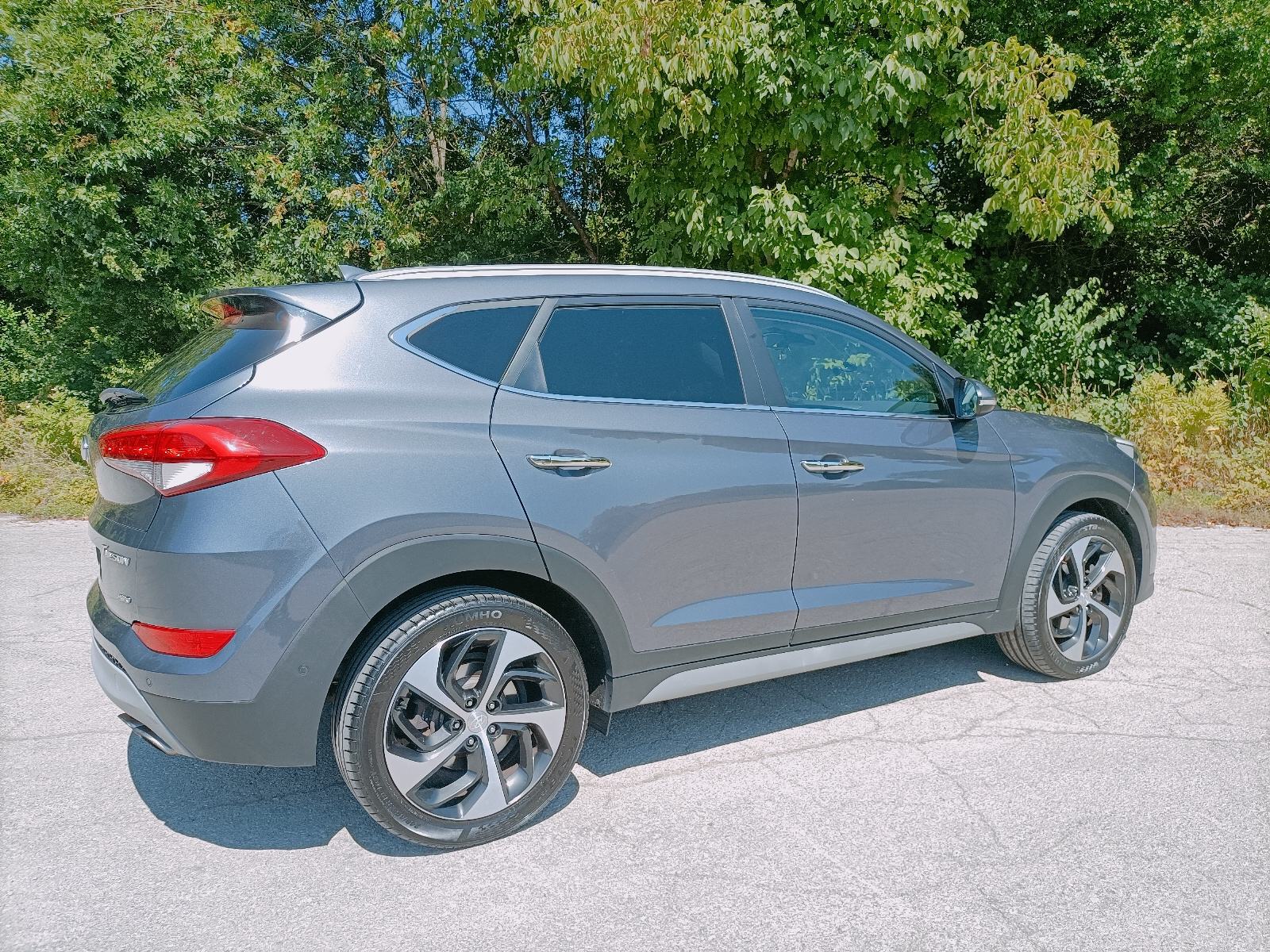 Hyundai Tucson 1,6gdi 4x4 ** Premium * FULL * webasto * servisna **, pogled izvana - slika 4