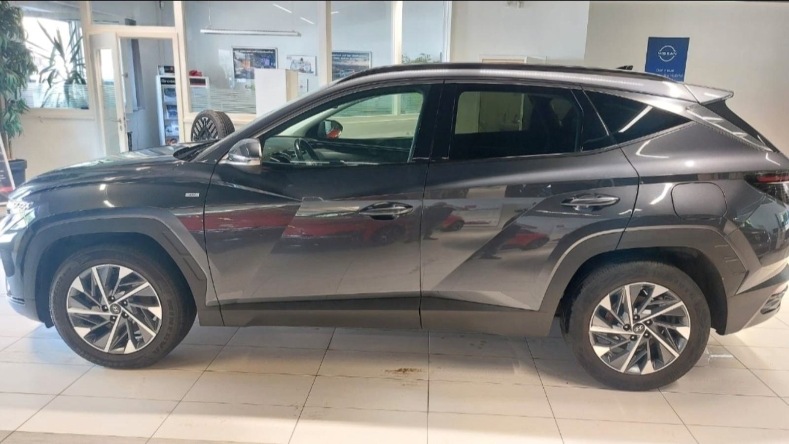 Hyundai Tucson 1,6T 51TKM,SERV.,NAVI.,LED,ALU.,PDC,KAM.,VIRT.,TREND, fotografija 8