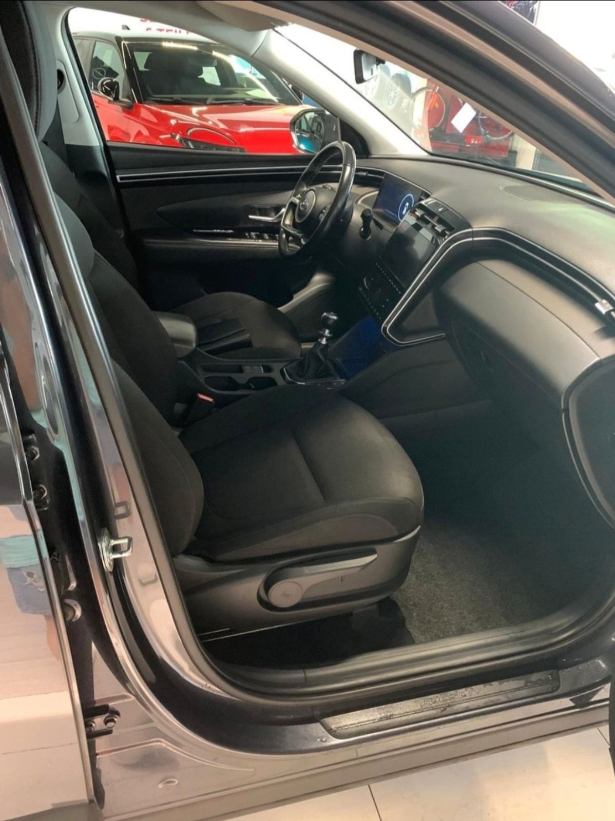 Hyundai Tucson 1,6T 51TKM,SERV.,NAVI.,LED,ALU.,PDC,KAM.,VIRT.,TREND, fotografija 11