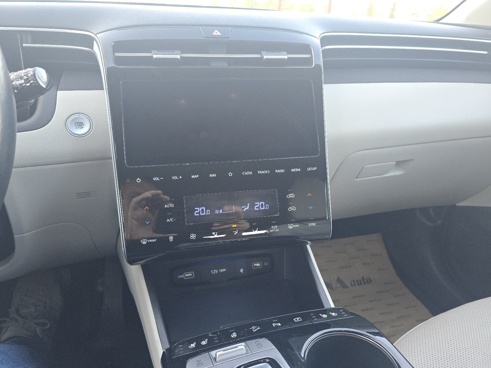 Hyundai Tucson 1,6T automatik, fotografija 8