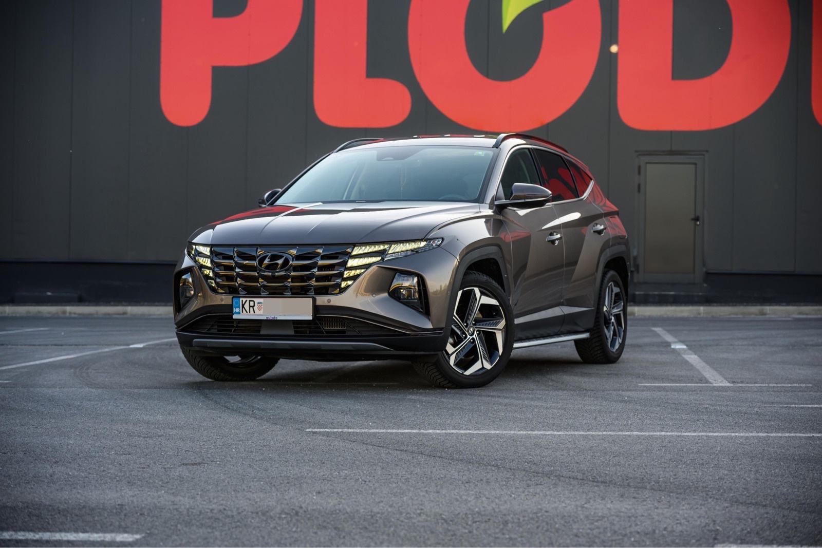 Hyundai Tucson 1.6T Hybrid Luxury 4x4, fotografija 1
