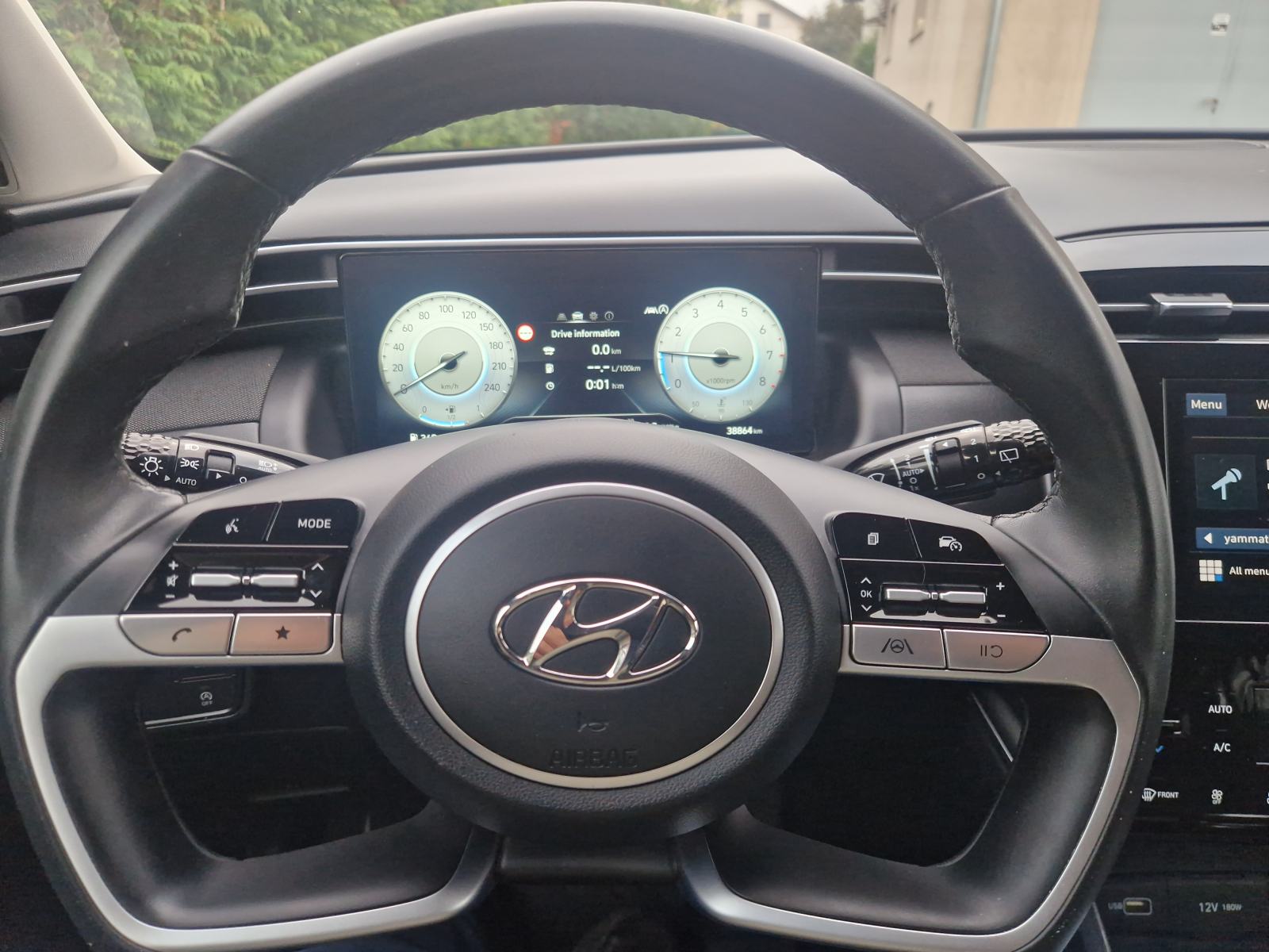Hyundai Tucson 1,6T 18 cola solarglass automatska klima 1.lak 1.vl. HR, fotografija 8