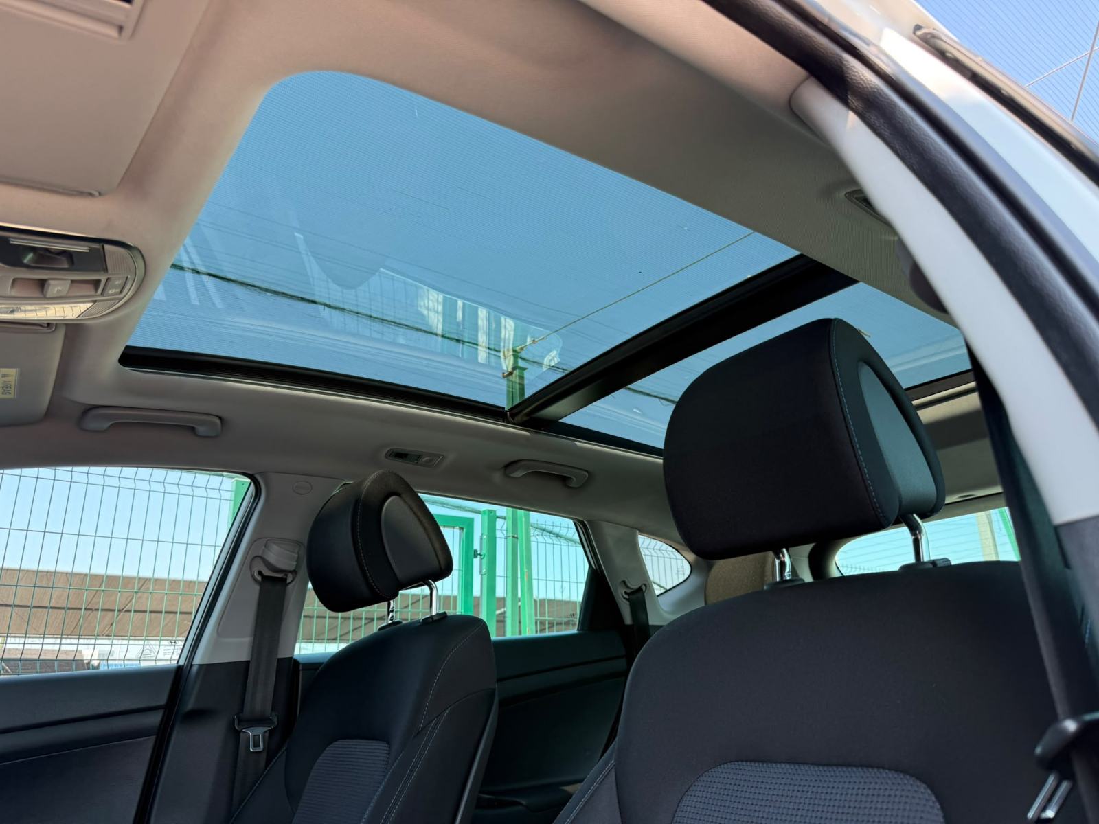 Hyundai Tucson 1,7 CRDi AUTOMATIK °KAMERA°NAVI°KEYLESS°REG:6/2027°, fotografija 19