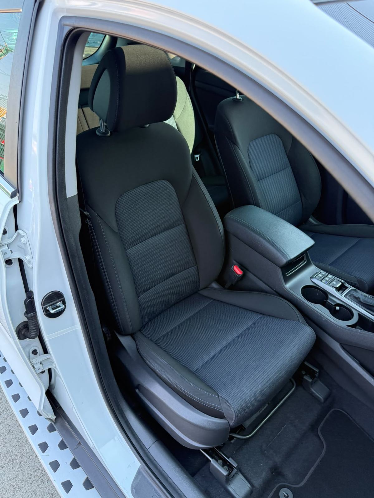 Hyundai Tucson 1,7 CRDi AUTOMATIK °KAMERA°NAVI°KEYLESS°REG:6/2027°, fotografija 14