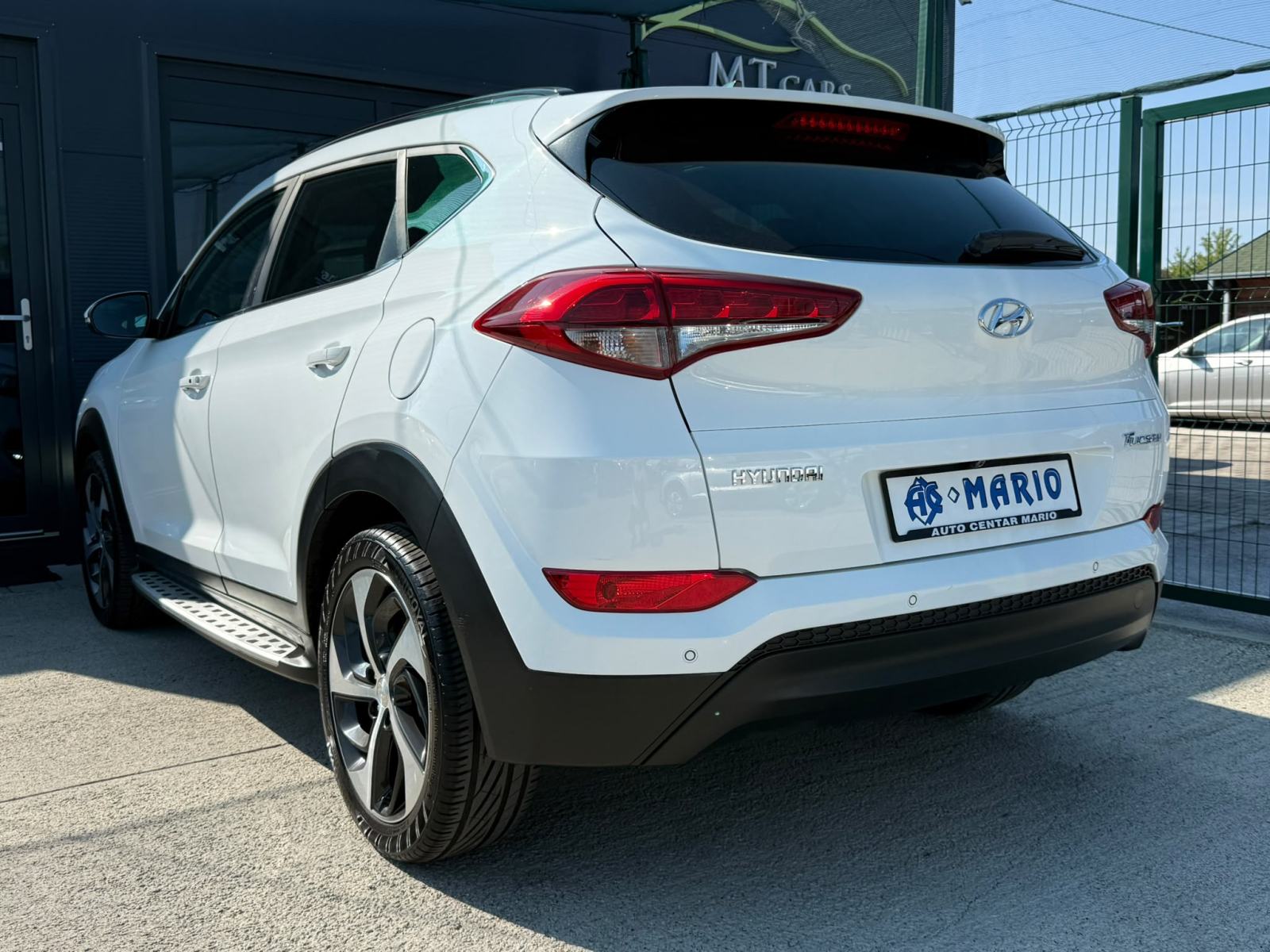Hyundai Tucson 1,7 CRDi AUTOMATIK °KAMERA°NAVI°KEYLESS°REG:6/2027°, fotografija 7