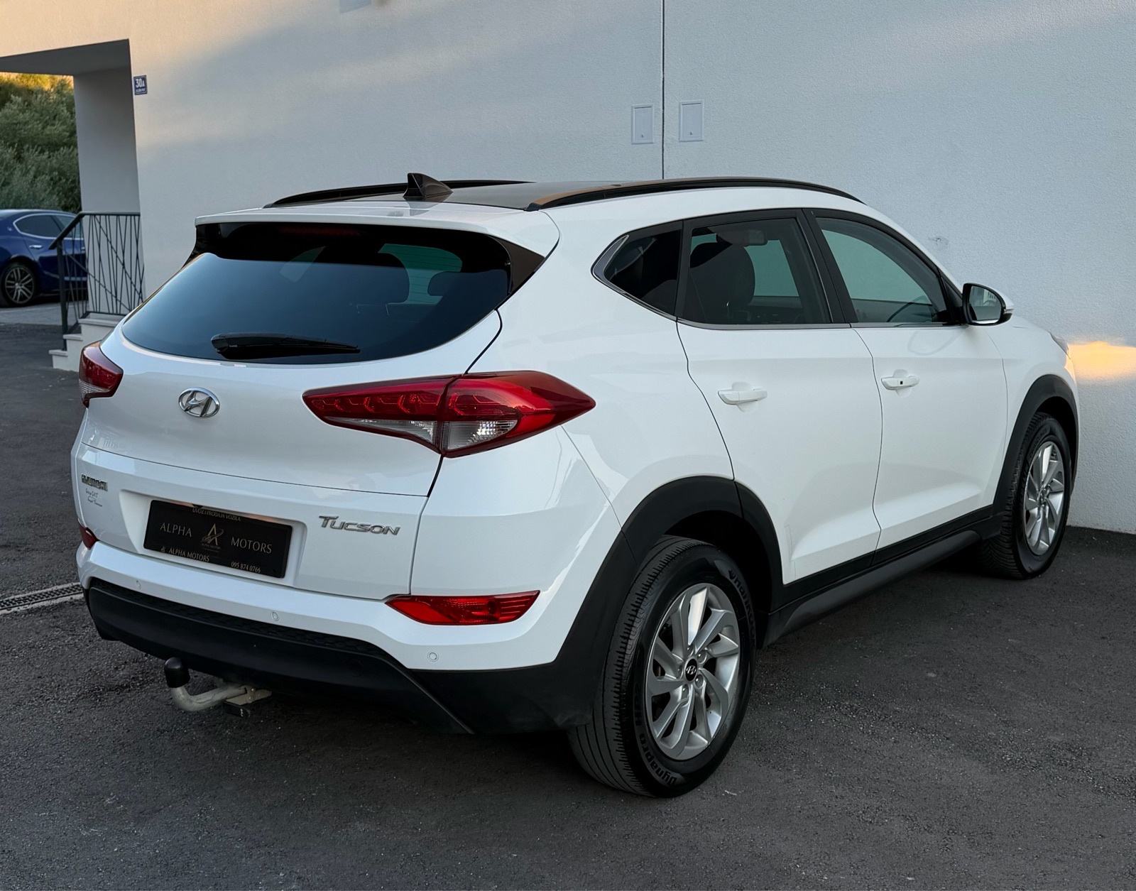 Hyundai Tucson 1,7 CRDi CREATIVE/ AUTOMATIK/PANORAMA✅JAMSTVO 12 MJ, fotografija 5