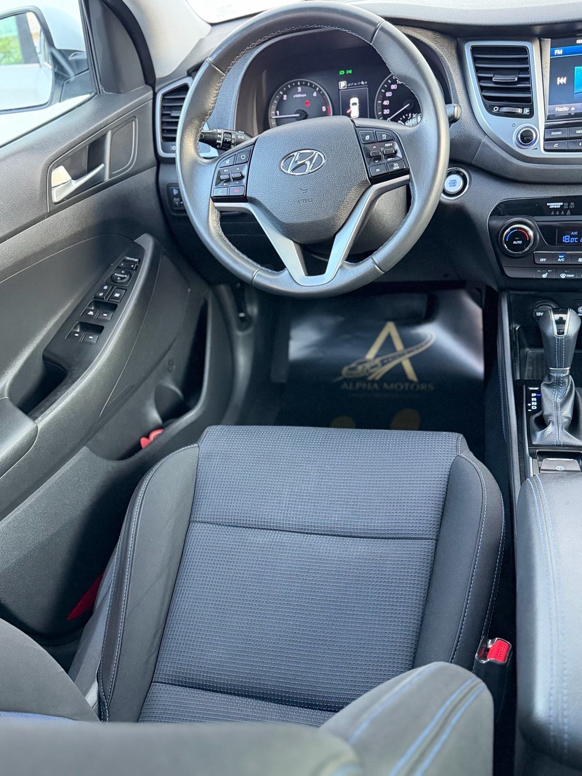 Hyundai Tucson 1,7 CRDi CREATIVE/ AUTOMATIK/PANORAMA✅JAMSTVO 12 MJ, fotografija 12