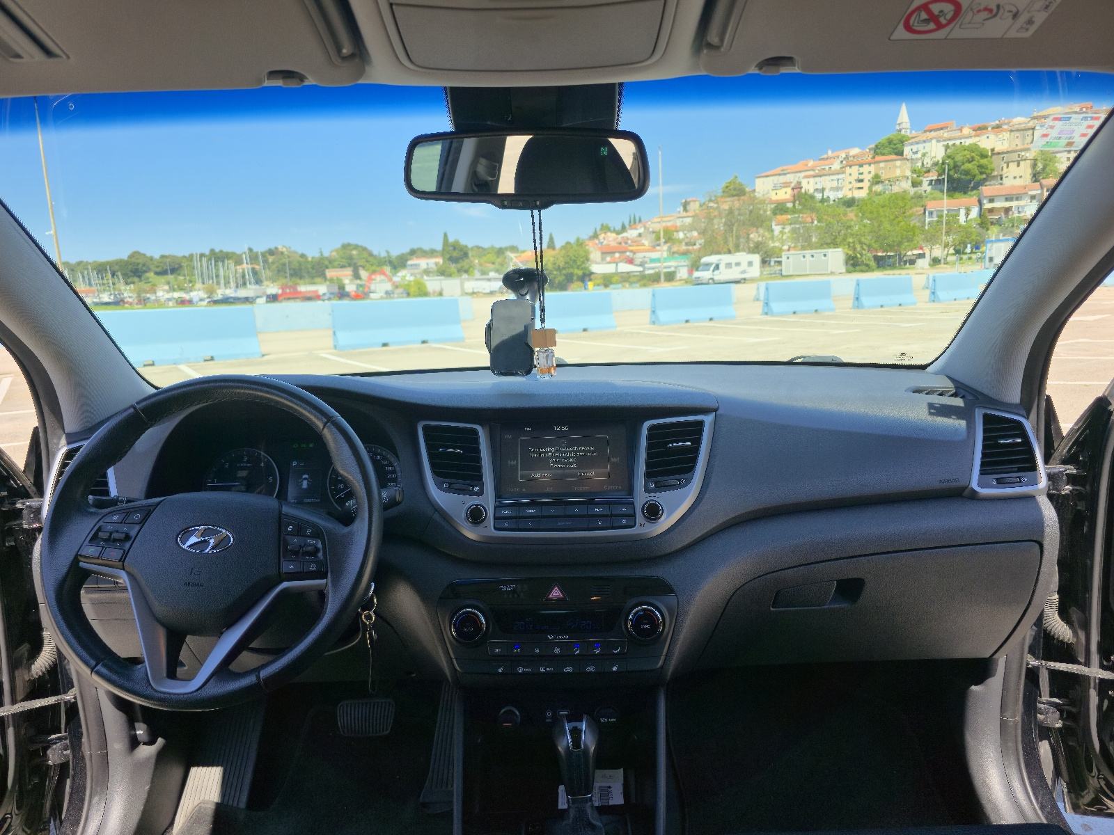Hyundai Tucson 1.7 CRDi automatik, fotografija 18