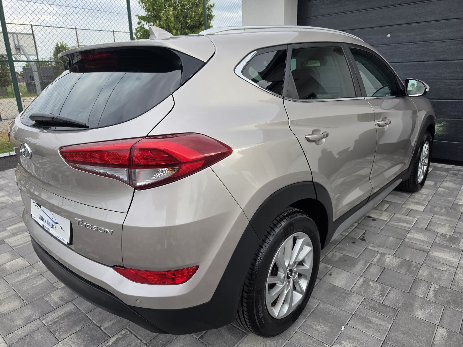 Hyundai Tucson 1,7 CRDi CREATIVE NAVI KAMERA KEYLESS *GARANCIJA**, fotografija 4