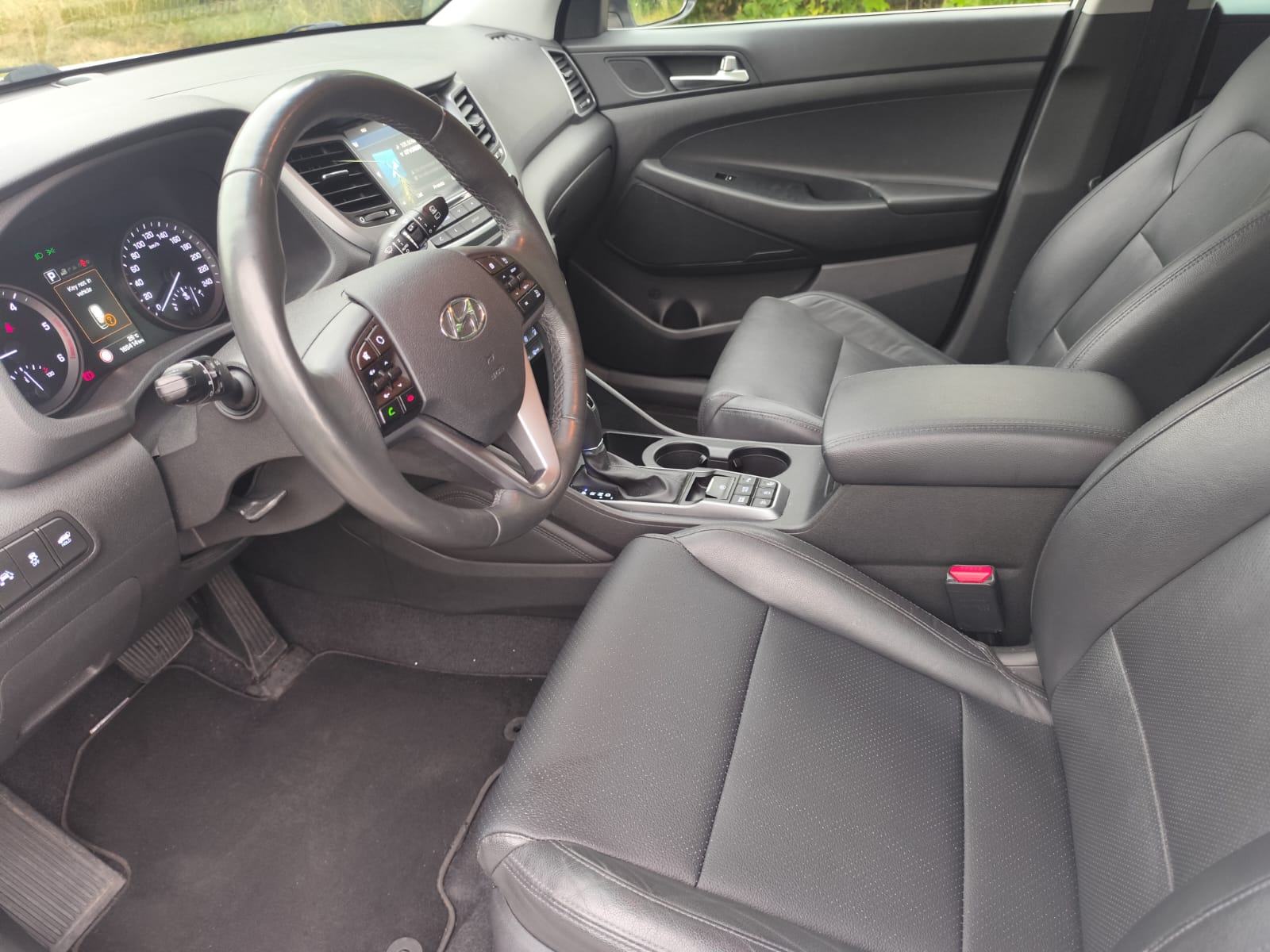 Hyundai Tucson 1.7 CRDi ***FULL*HLAĐENJE SJEDALA*BI XENON*SERVISNA***, fotografija 20