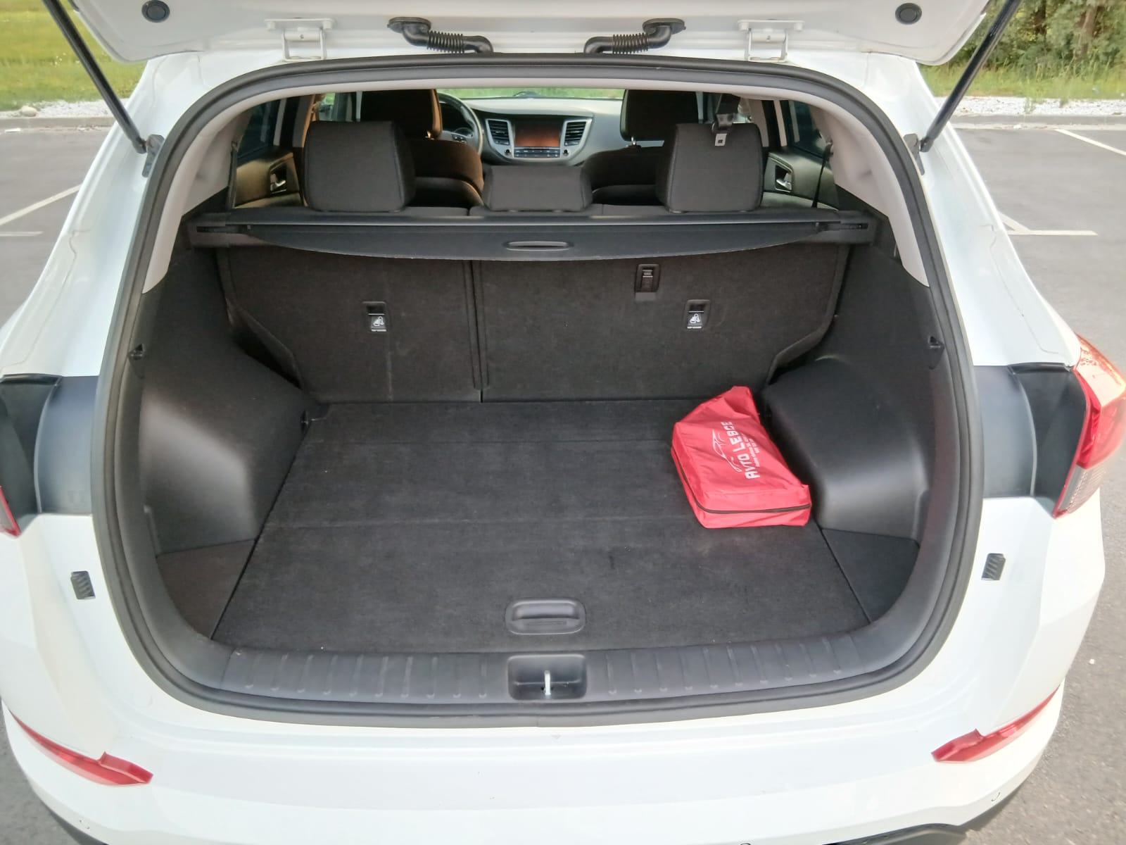 Hyundai Tucson 1,7 CRDi ISG, fotografija 13