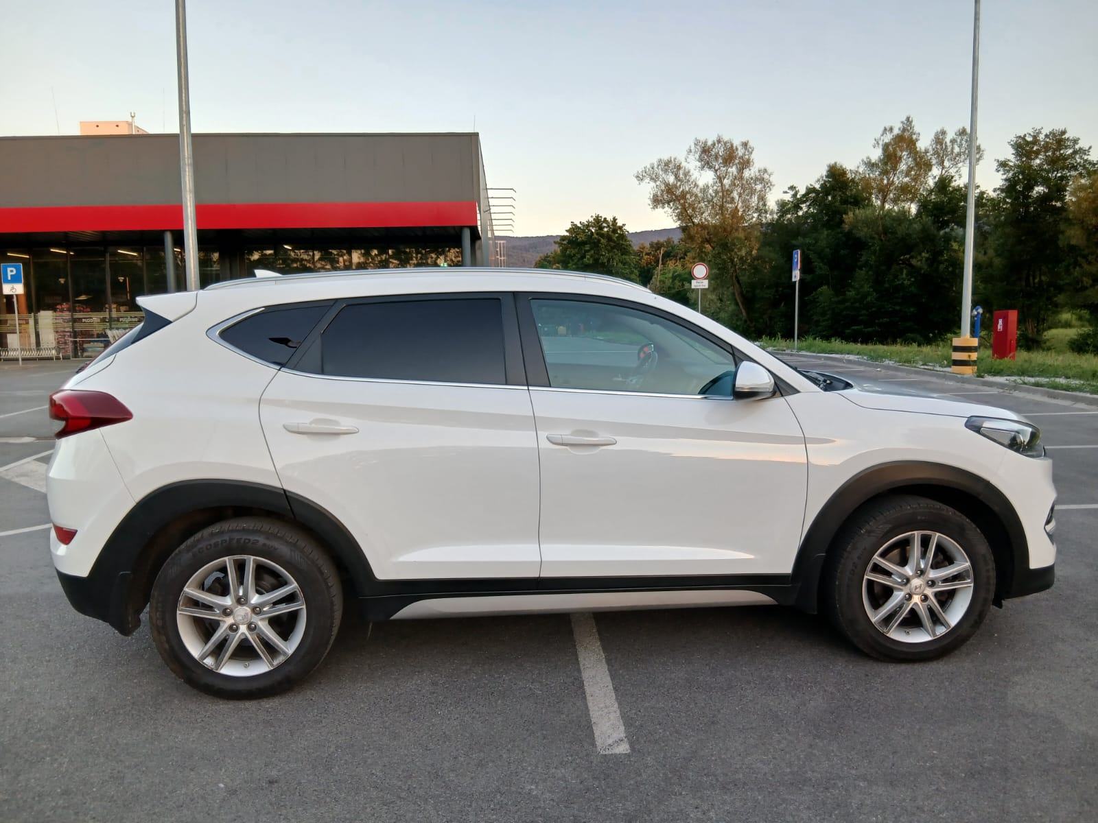 Hyundai Tucson 1,7 CRDi ISG, fotografija 7