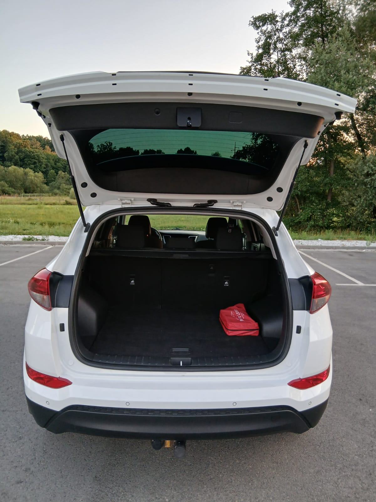 Hyundai Tucson 1,7 CRDi ISG, fotografija 12