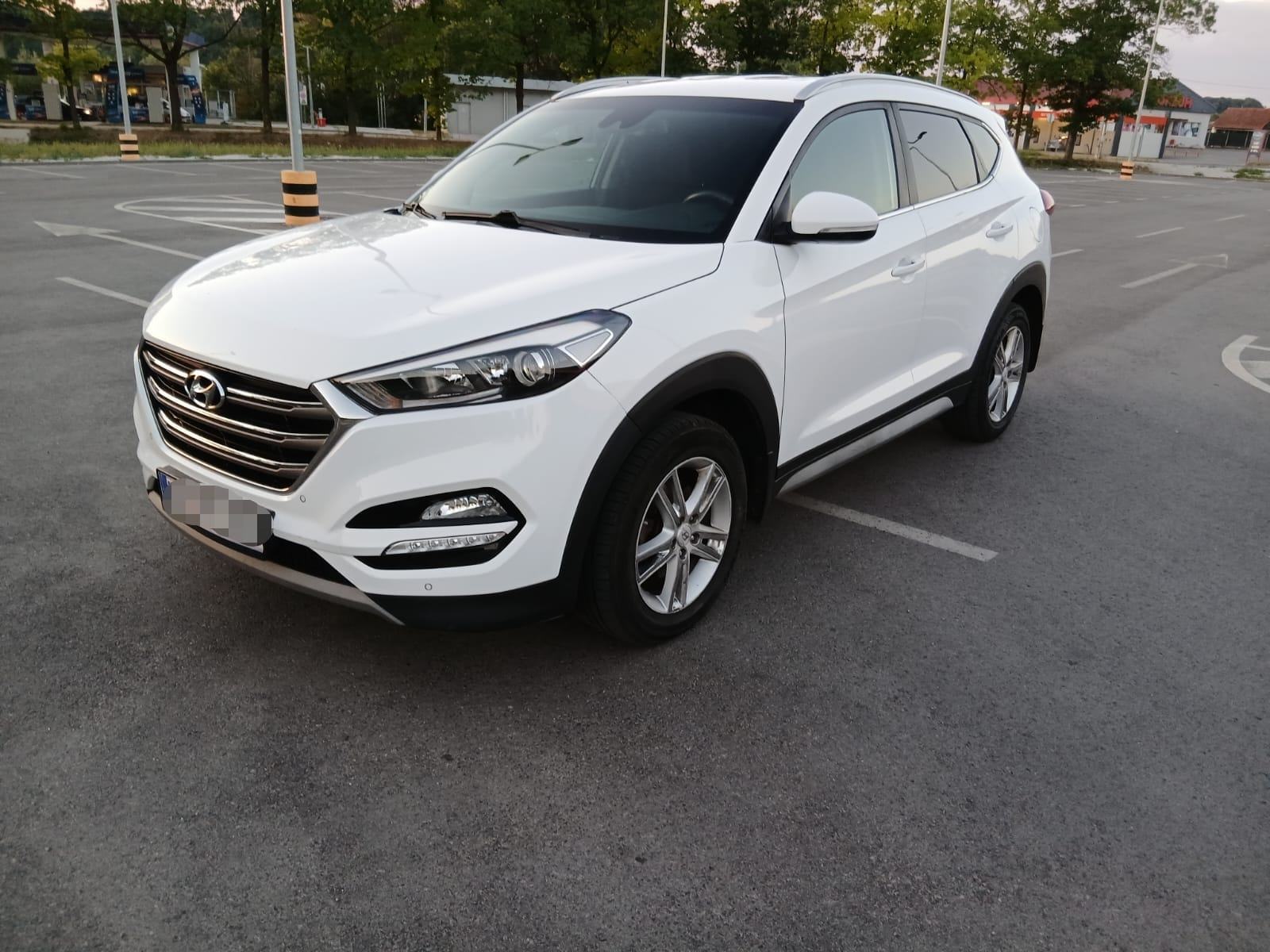 Hyundai Tucson 1,7 CRDi ISG, fotografija 5