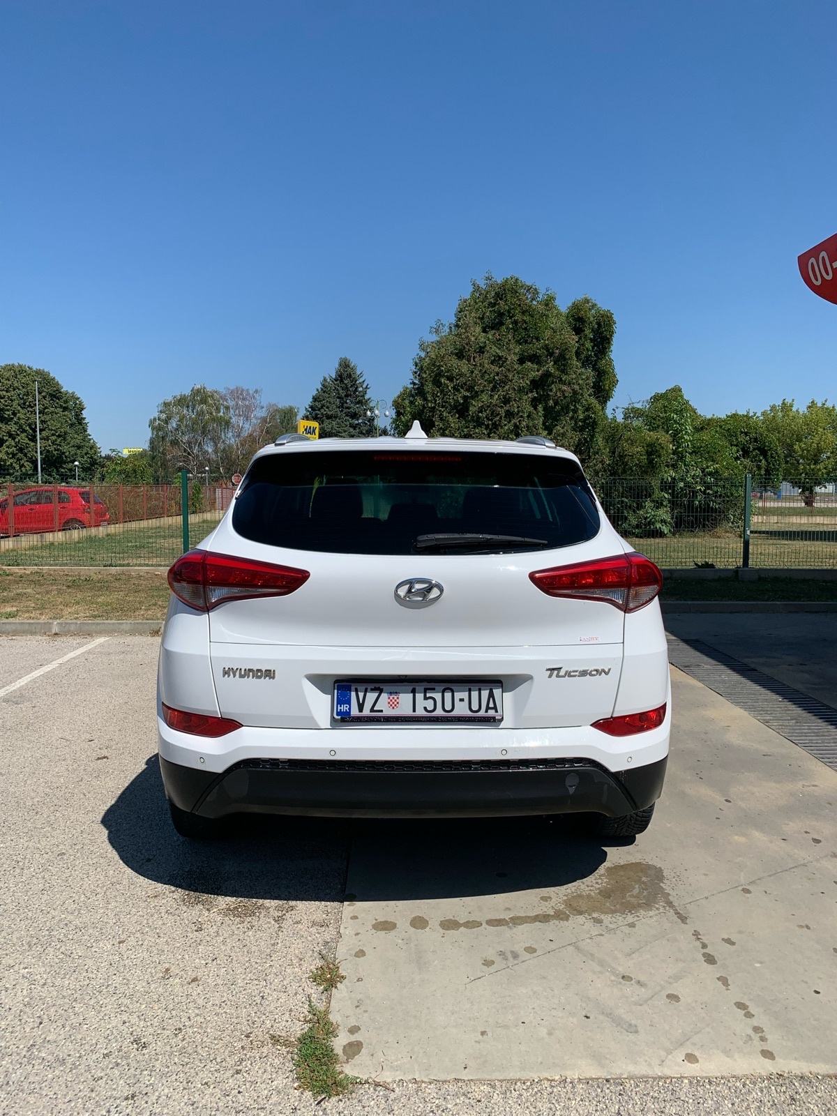 Hyundai Tucson 1,7 CRDi ISG vrhunski, reg. god. dana, orgin.kilomet, fotografija 6