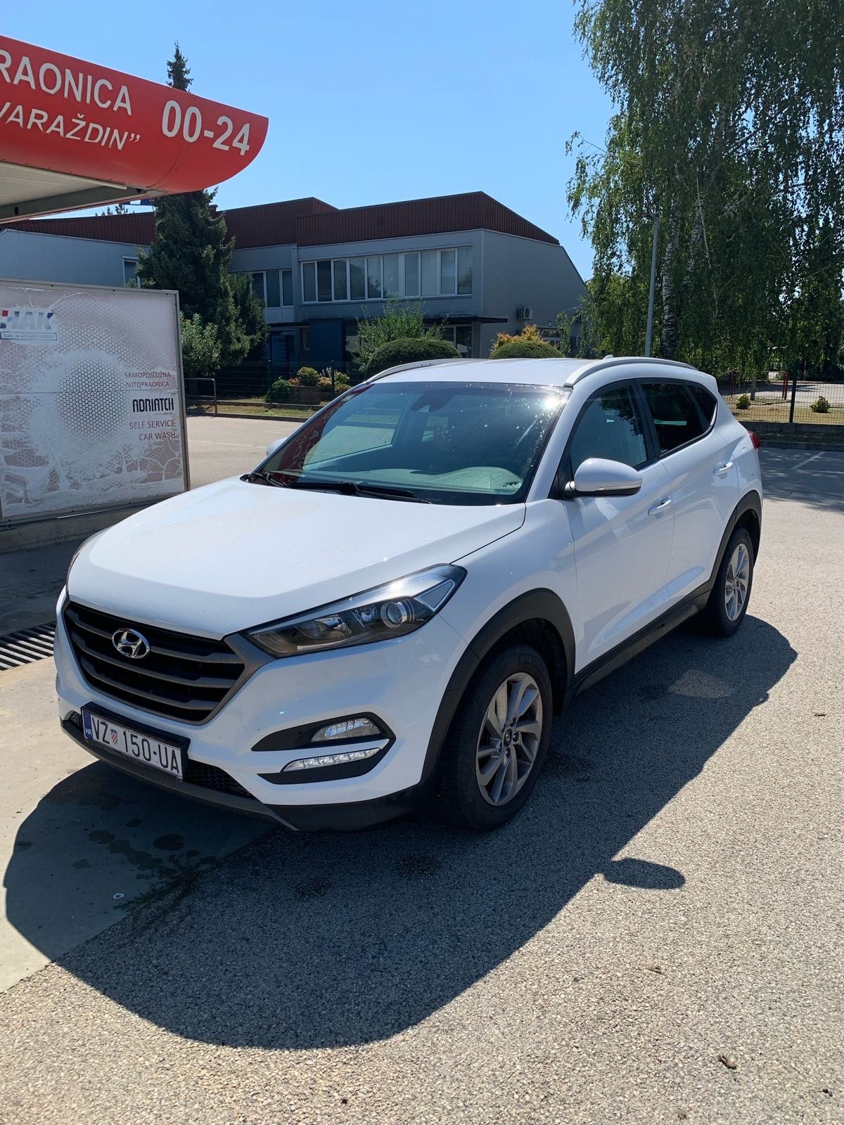 Hyundai Tucson 1,7 CRDi ISG vrhunski, reg. god. dana, orgin.kilomet, fotografija 7