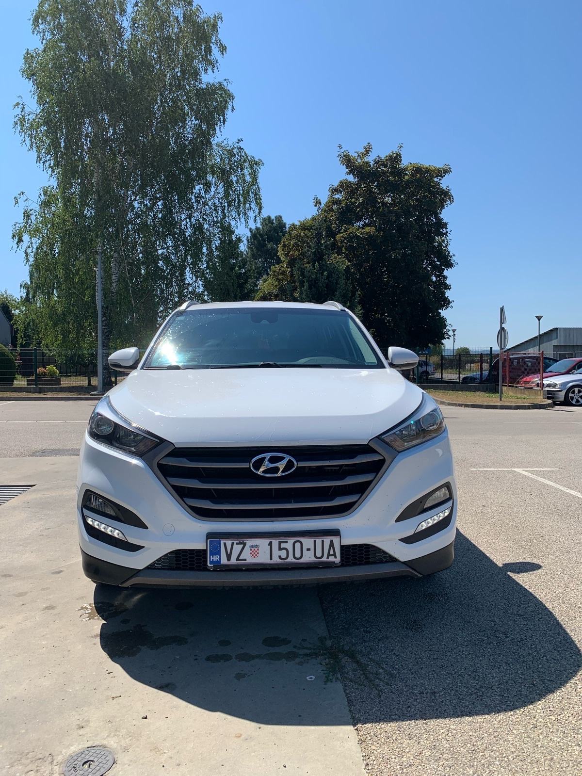 Hyundai Tucson 1,7 CRDi ISG vrhunski, reg. god. dana, orgin.kilomet, fotografija 8