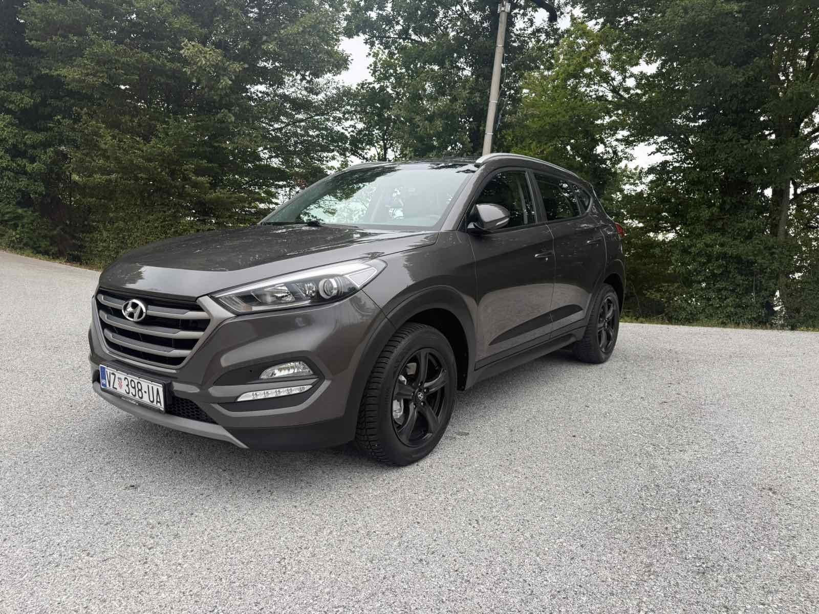 Hyundai Tucson 1.7 CRDI led navi zad kamera servisna !TOP STANJE!, fotografija 8