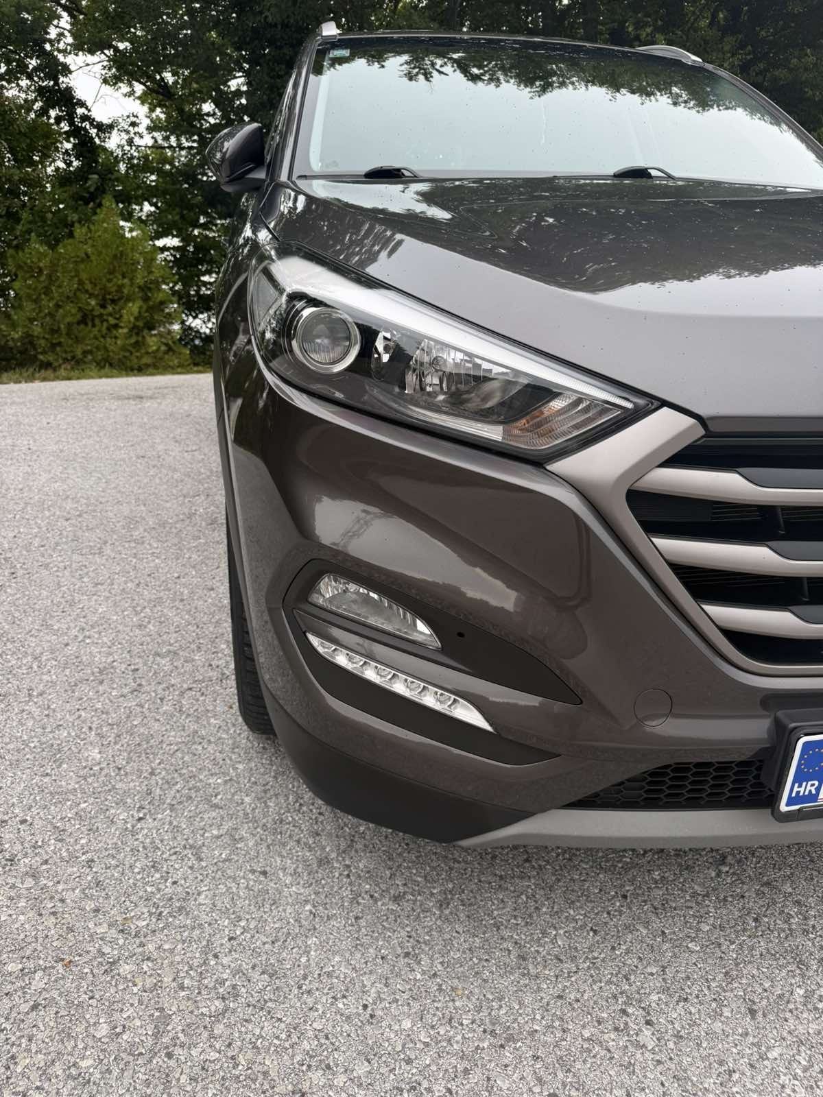 Hyundai Tucson 1.7 CRDI led navi zad kamera servisna !TOP STANJE!, fotografija 9