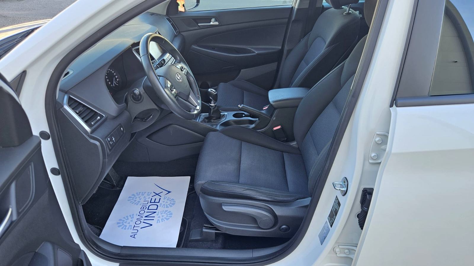Hyundai Tucson 1.7 CRDi Navi Kamera 104000 km, fotografija 8