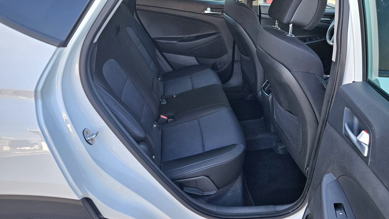 Hyundai Tucson 1.7 CRDi Navi Kamera 104000 km, fotografija 10
