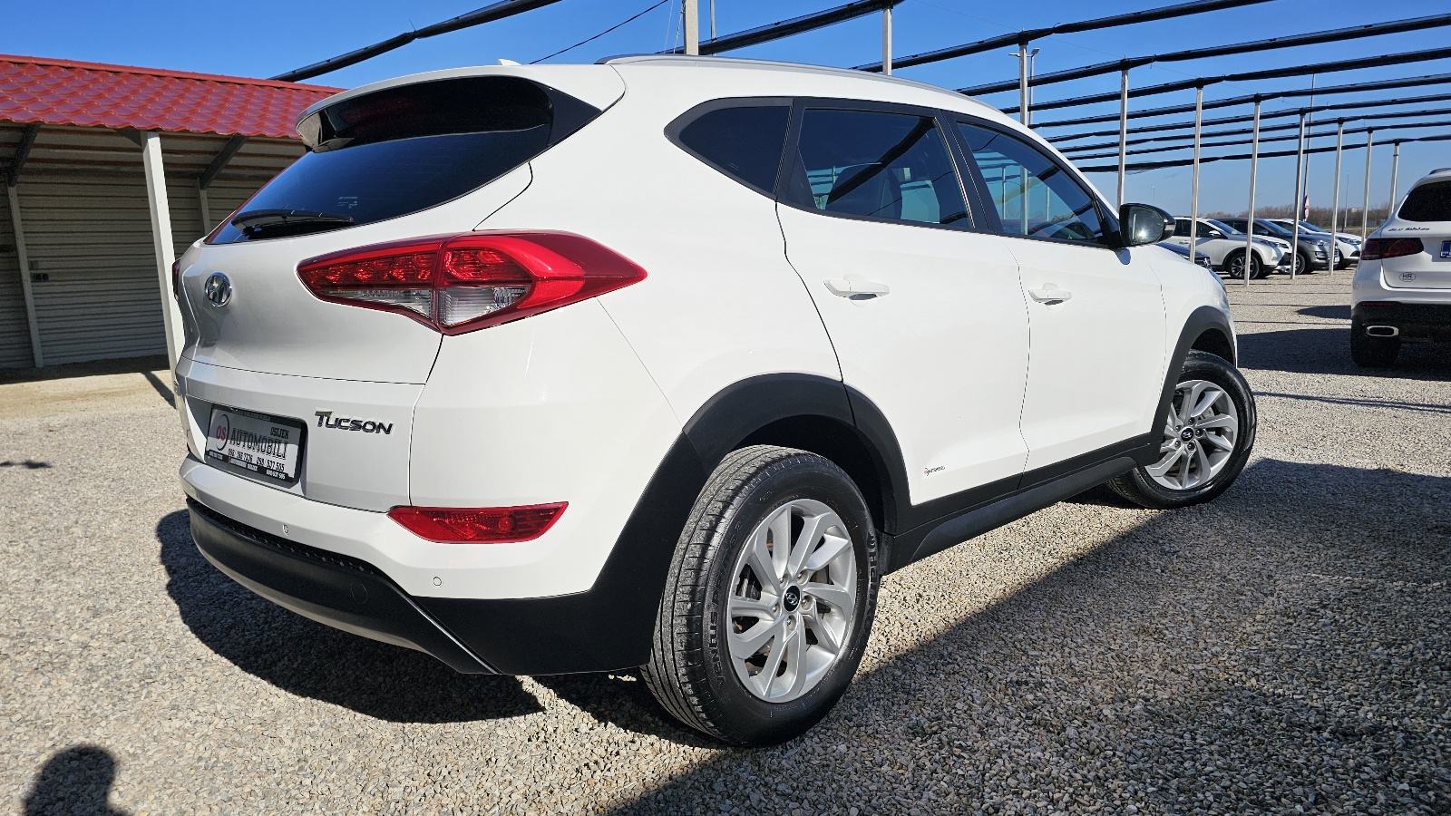 Hyundai Tucson 1.7 CRDI,NAVIGACIJA,KAMERA,CLIMATRONIC,LED,TEMPOMAT, pogled izvana - slika 3
