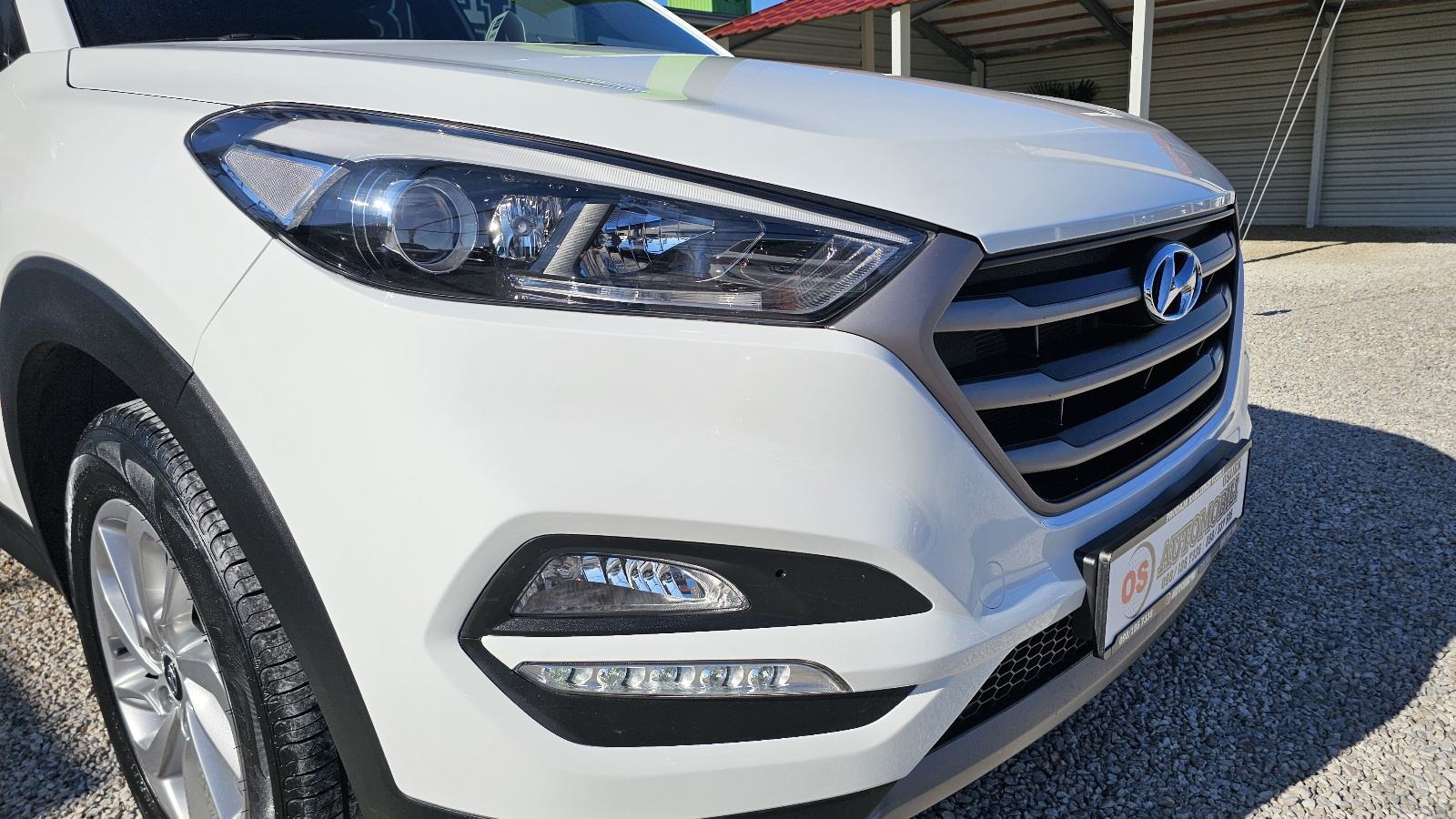 Hyundai Tucson 1.7 CRDI,NAVIGACIJA,KAMERA,CLIMATRONIC,LED,TEMPOMAT, fotografija 7