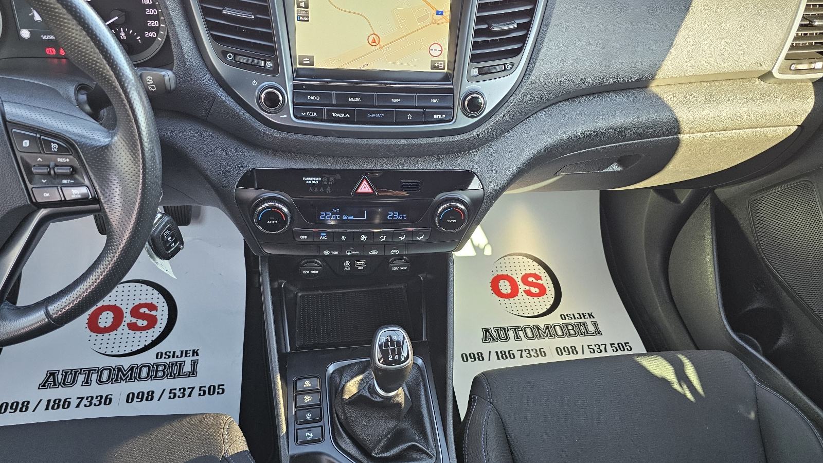 Hyundai Tucson 1.7 CRDI,NAVIGACIJA,KAMERA,CLIMATRONIC,LED,TEMPOMAT, fotografija 17