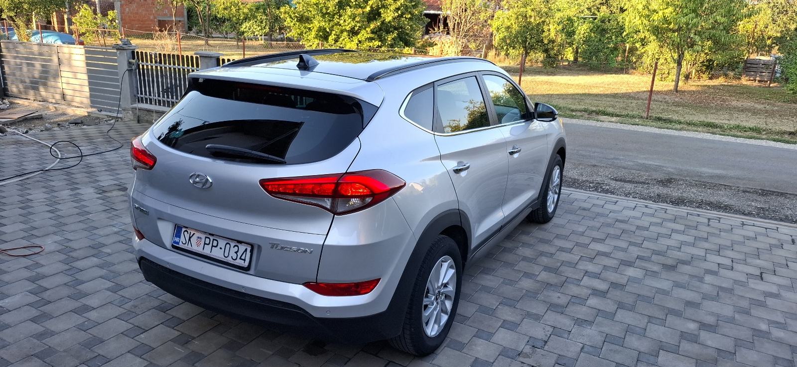 Hyundai Tucson 1,7 CRDi Premium, fotografija 6