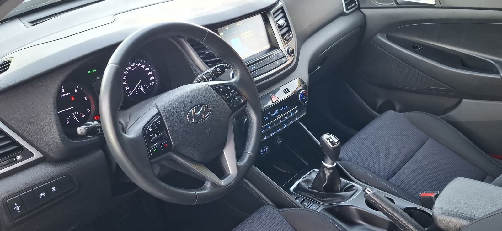 Hyundai Tucson 1,7 CRDi Premium, fotografija 13