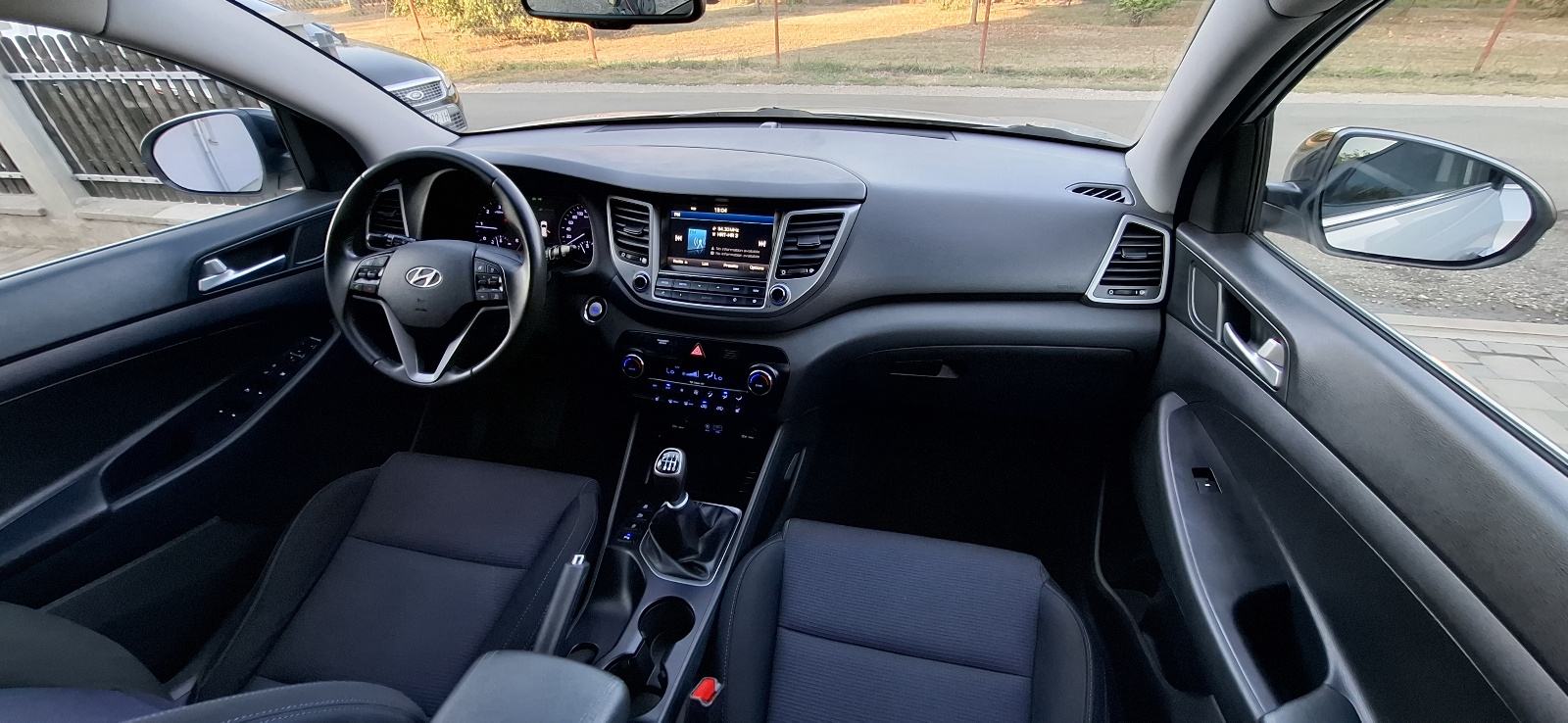 Hyundai Tucson 1,7 CRDi Premium, fotografija 14